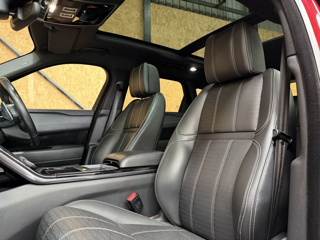 Used Land Rover Range Rover Velar 2017 for sale - 77904707: Photo 48
