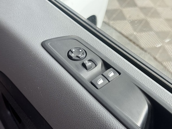 Used Peugeot Expert 2022 for sale - 75487999: Photo 27