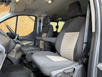 Used Ford Transit Custom 2015 for sale - 79389847: Photo