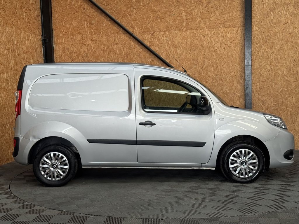 Used Renault Kangoo 2018 for sale - 76883125: Photo 3