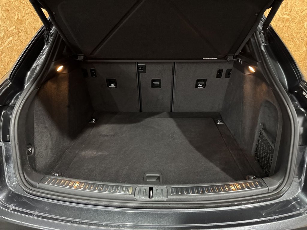 Used Porsche Macan 2018 for sale - 76162963: Photo 12