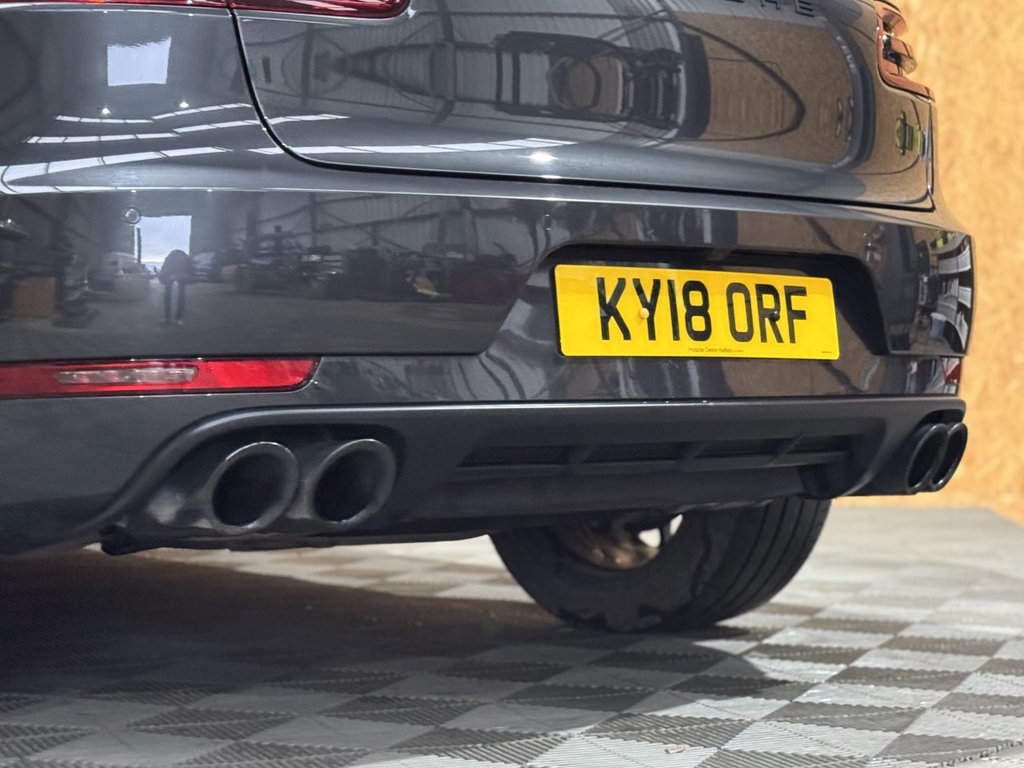 Used Porsche Macan 2018 for sale - 76162963: Photo 16