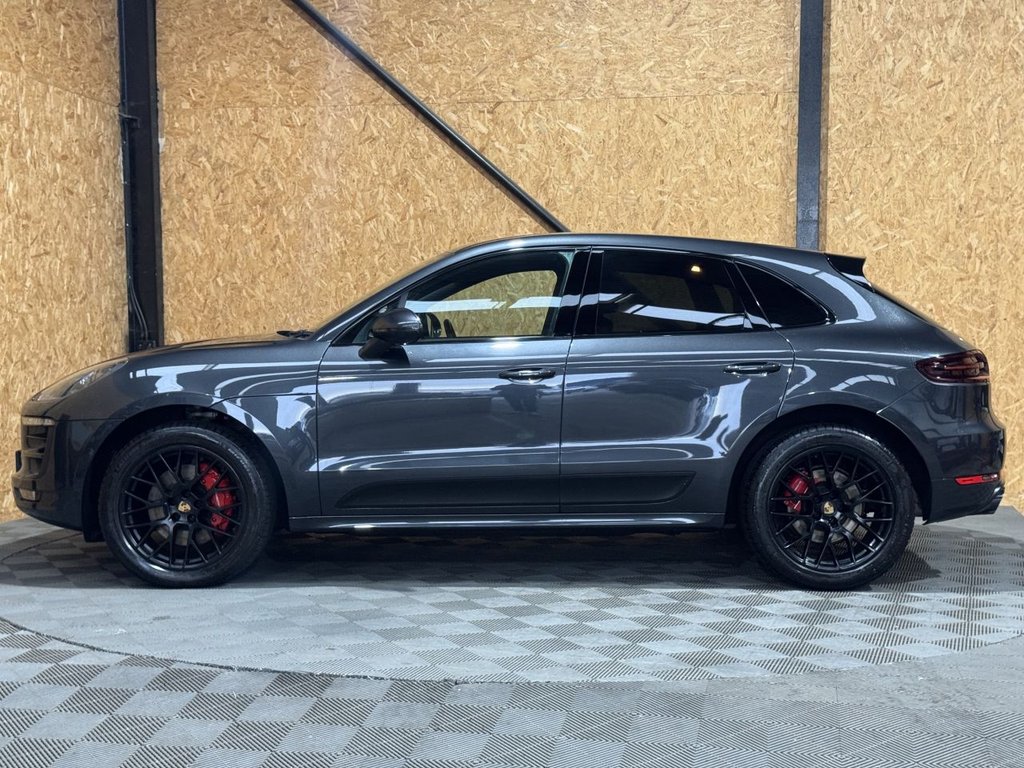 Used Porsche Macan 2018 for sale - 76162963: Photo 19