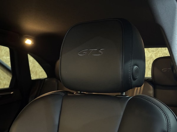 Used Porsche Macan 2018 for sale - 76162963: Photo 20