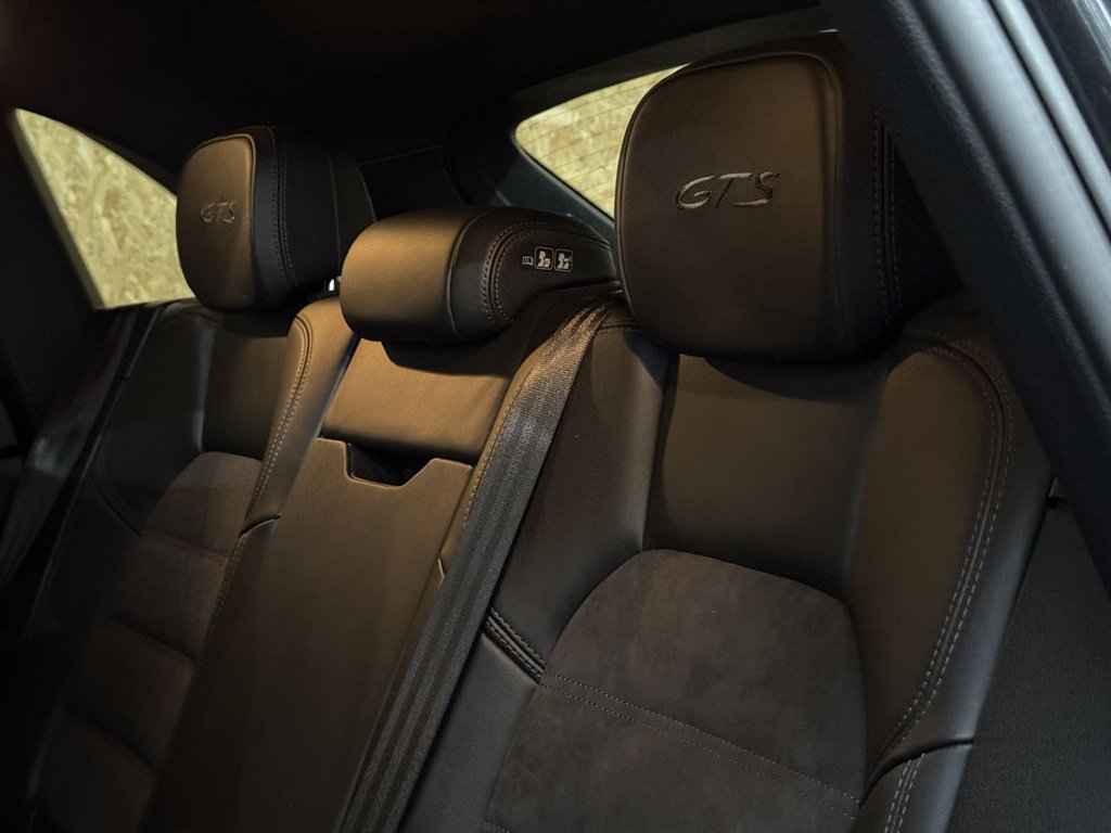 Used Porsche Macan 2018 for sale - 76162963: Photo 23