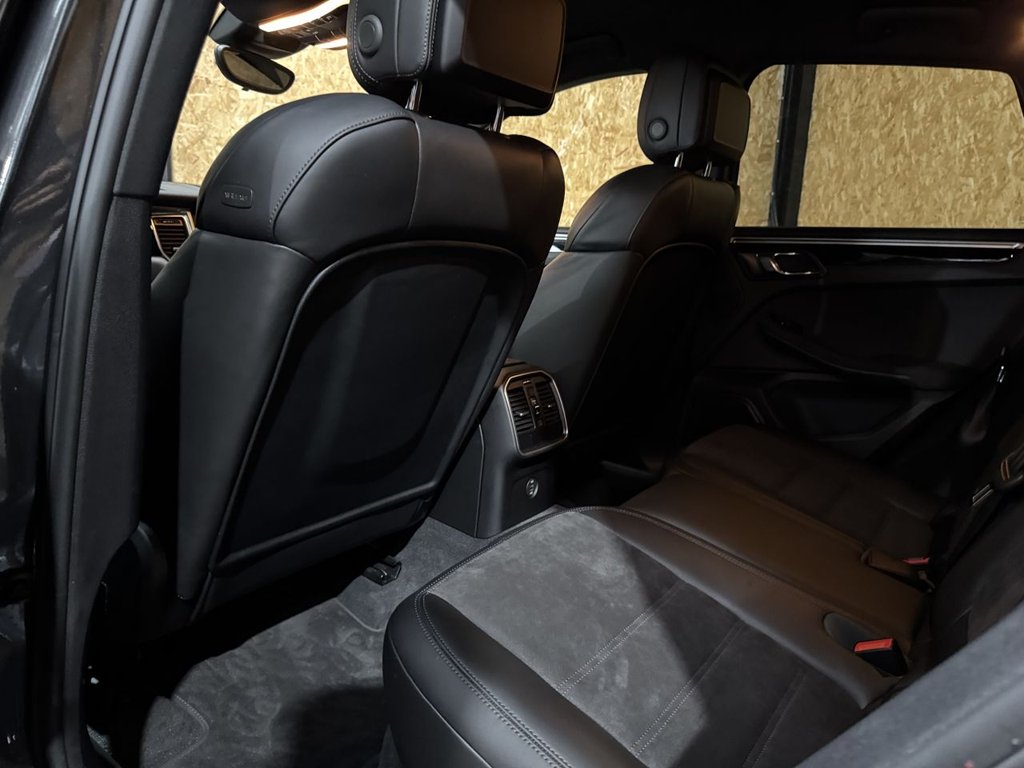 Used Porsche Macan 2018 for sale - 76162963: Photo 26