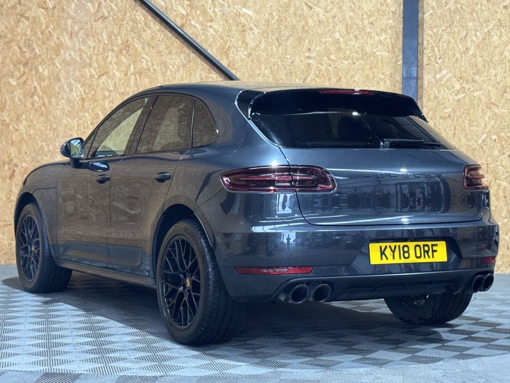 Used Porsche Macan 2018 for sale - 76162963: Photo 3