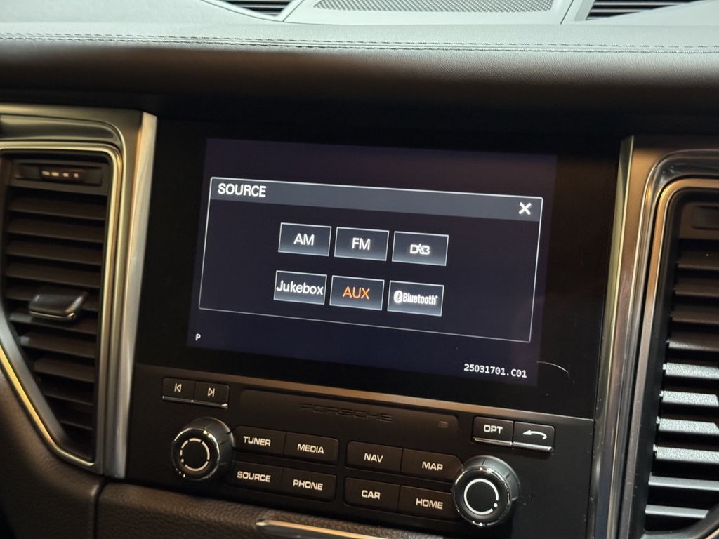 Used Porsche Macan 2018 for sale - 76162963: Photo 38