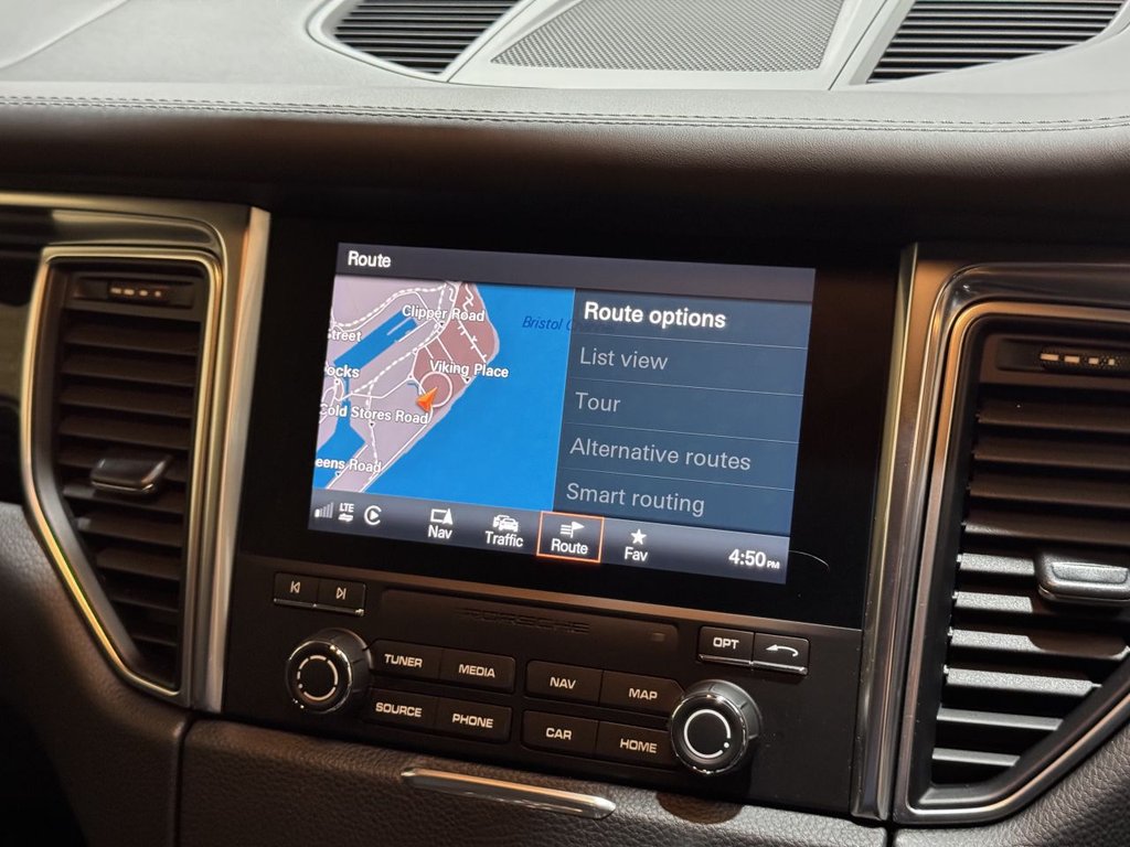 Used Porsche Macan 2018 for sale - 76162963: Photo 40