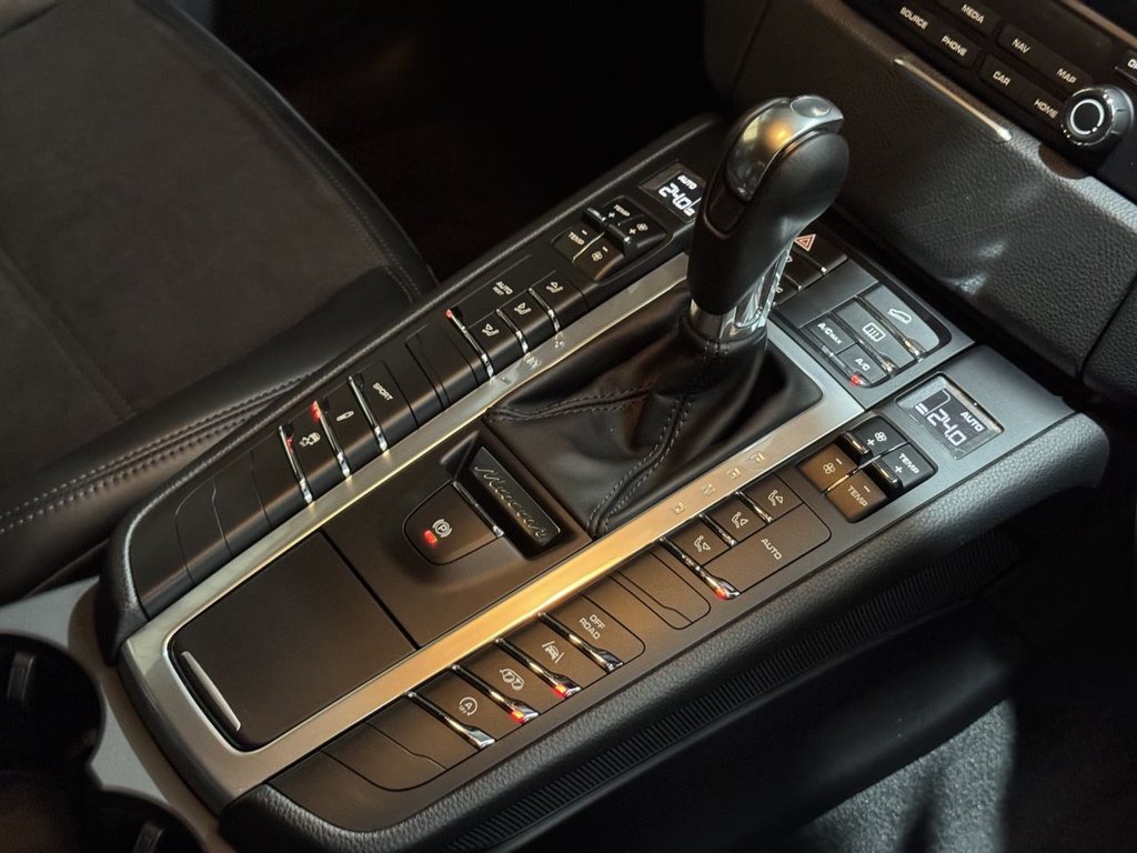 Used Porsche Macan 2018 for sale - 76162963: Photo 43