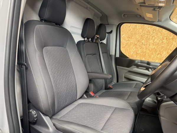 Used Ford Transit Custom 2024 for sale - 75548835: Photo 32