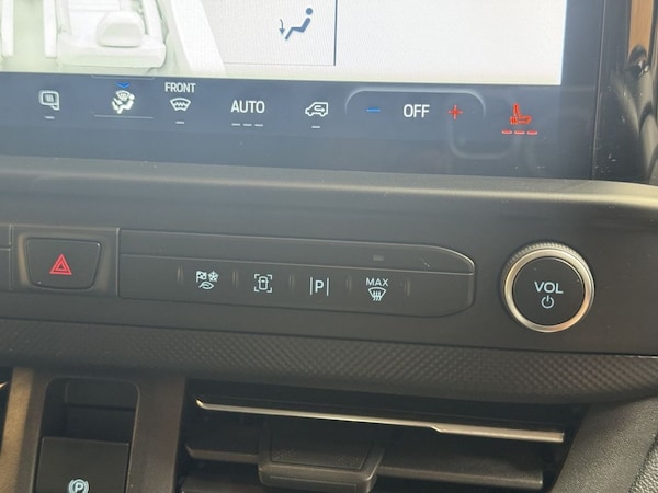Used Ford Transit Custom 2024 for sale - 75548835: Photo 40