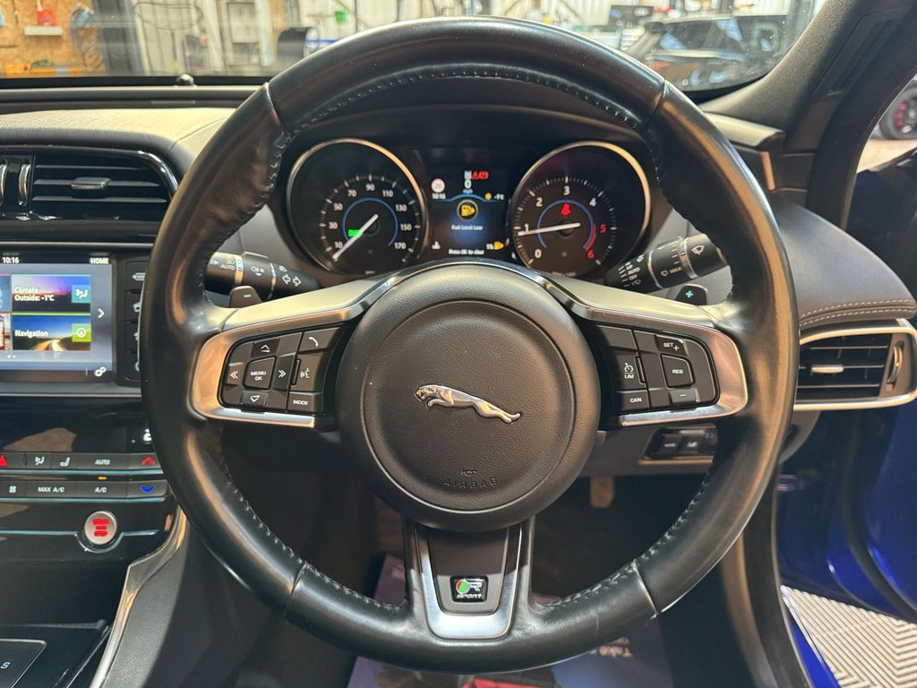 Used Jaguar XE 2016 for sale - 77133006: Photo 31