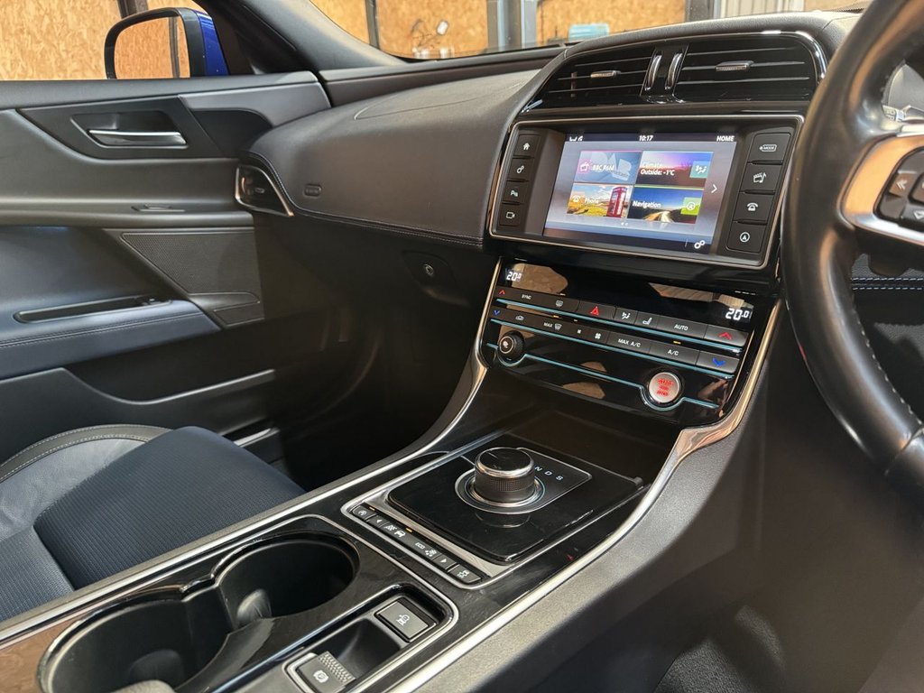 Used Jaguar XE 2016 for sale - 77133006: Photo 38