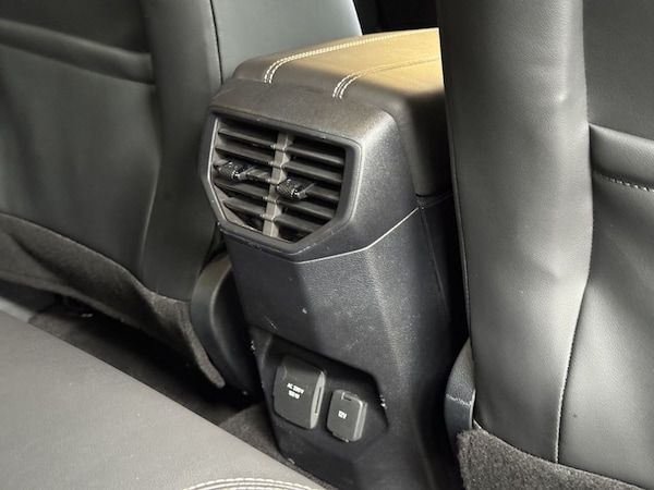 Used Volkswagen Amarok 2023 for sale - 74124268: Photo 46