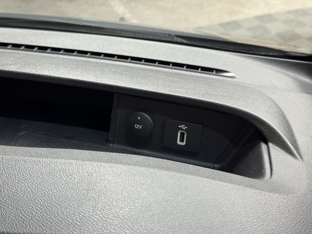 Used Ford Transit Custom 2022 for sale - 76147336: Photo 31