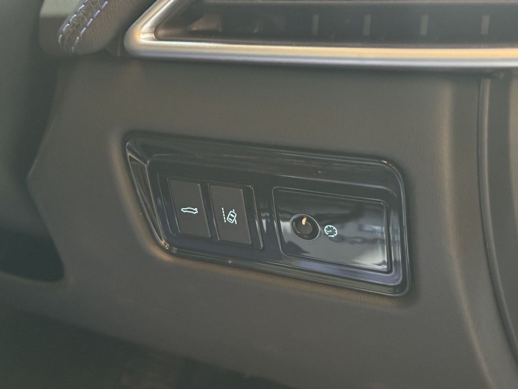 Used Jaguar XE 2016 for sale - 77369219: Photo 29