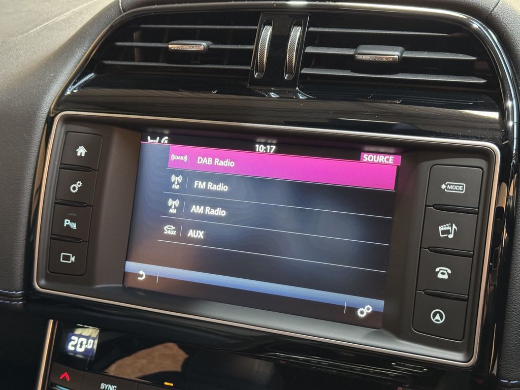 Used Jaguar XE 2016 for sale - 77369219: Photo 40