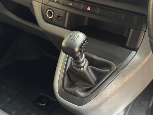 Used Peugeot Expert 2022 for sale - 75347565: Photo 28