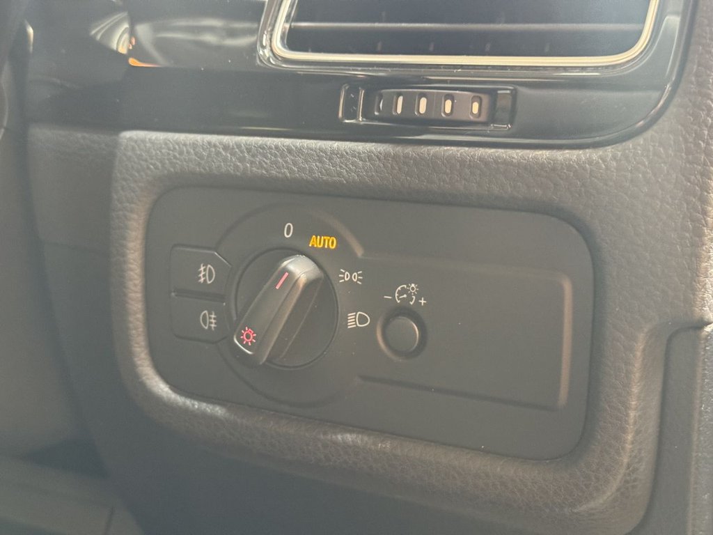 Used Volkswagen Touareg 2013 for sale - 77792389: Photo 32