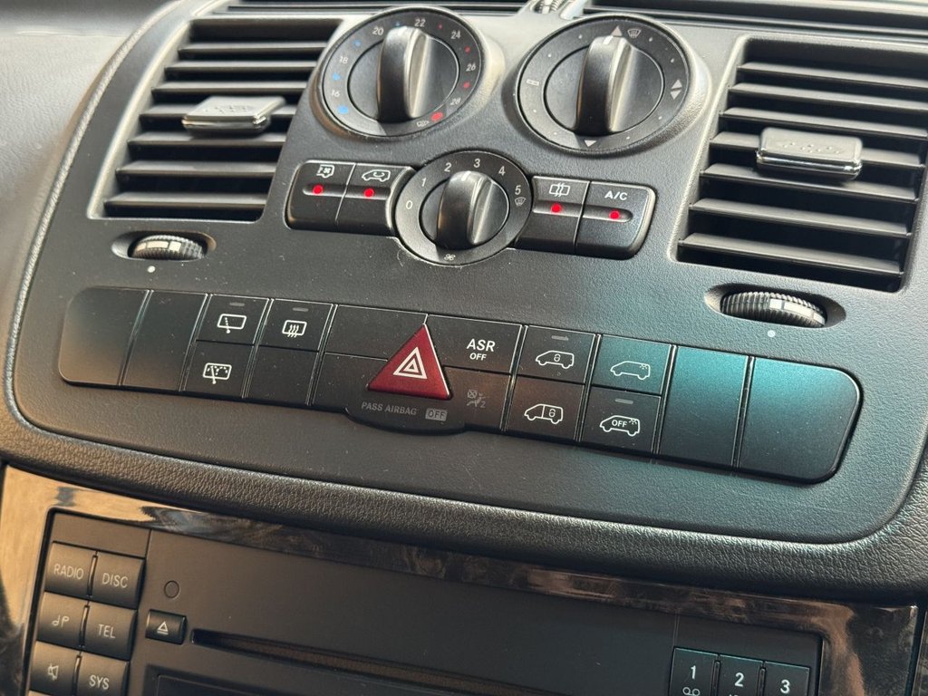 Used Mercedes-Benz Viano 2014 for sale - 76080330: Photo 32