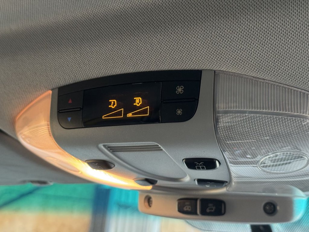 Used Mercedes-Benz Viano 2014 for sale - 76080330: Photo 39