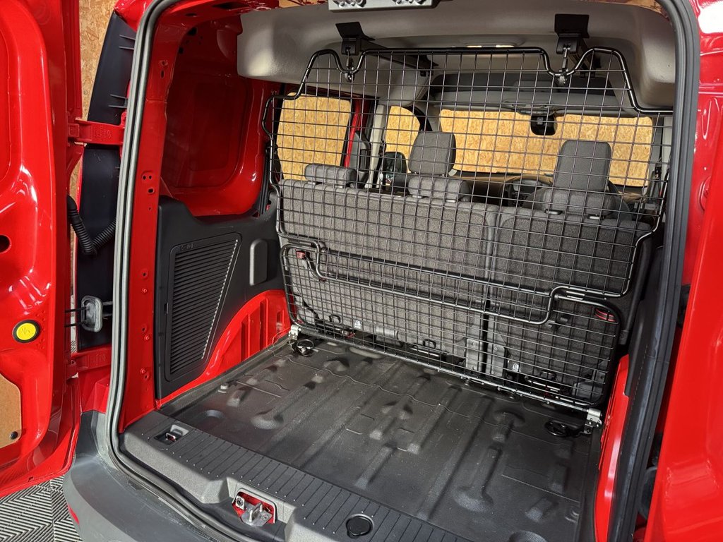 Used Ford Transit Connect 2017 for sale - 76973048: Photo 19