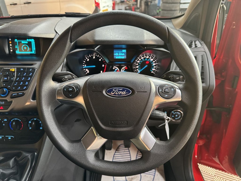 Used Ford Transit Connect 2017 for sale - 76973048: Photo 32
