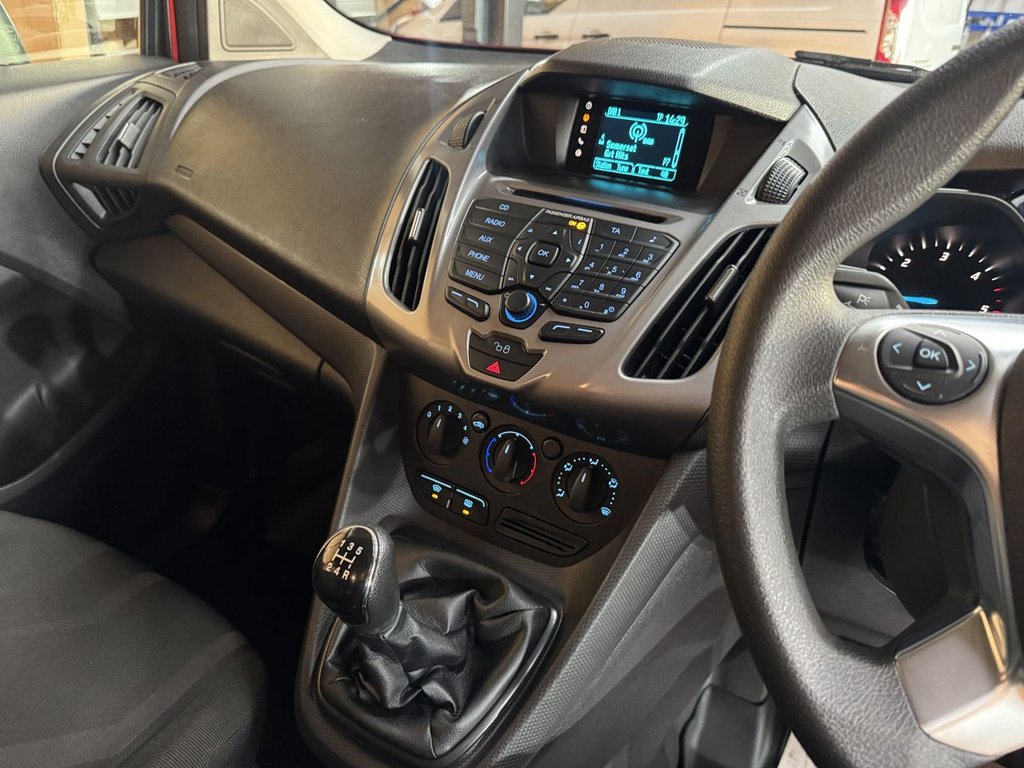 Used Ford Transit Connect 2017 for sale - 76973048: Photo 37