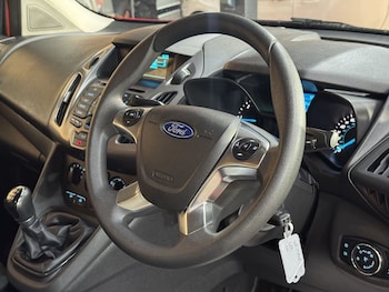Used Ford Transit Connect 2017 for sale - 76973048: Photo