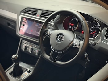 Used Volkswagen Tiguan 2019 for sale - 78288797: Photo