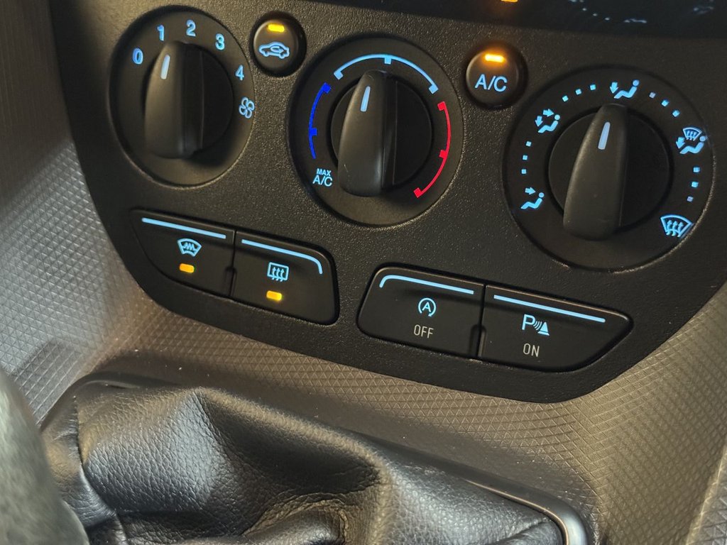 Used Ford Transit Connect 2017 for sale - 76654604: Photo 41