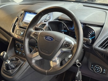 Used Ford Transit Connect 2017 for sale - 76654604: Photo