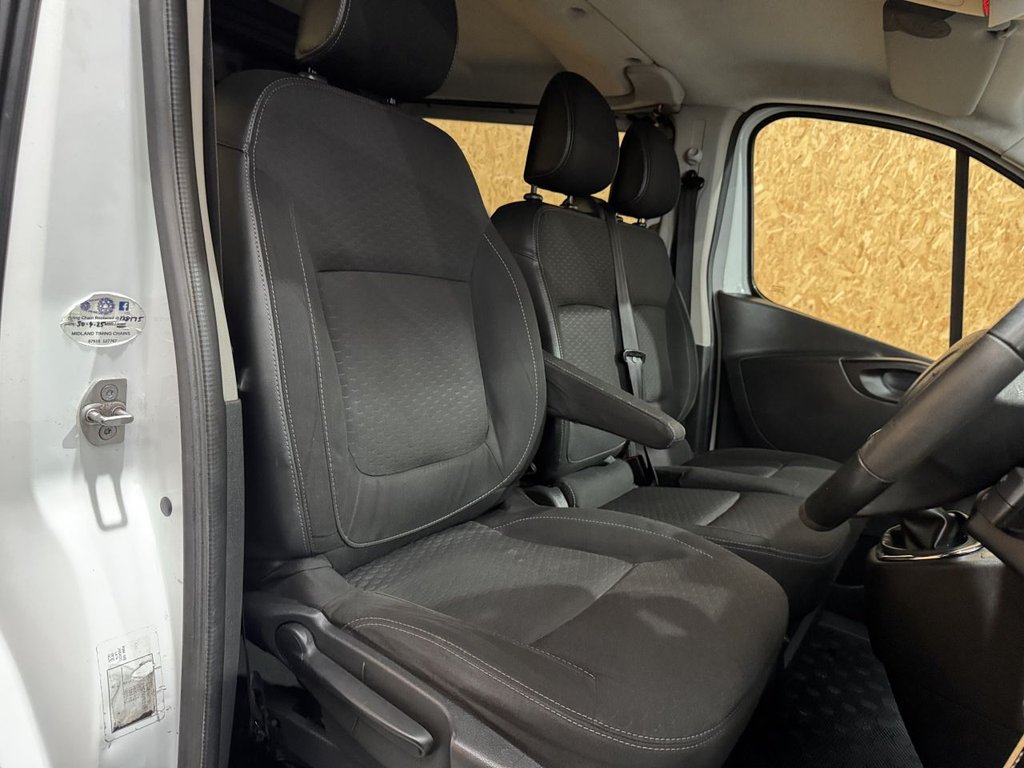 Used Vauxhall Vivaro 2016 for sale - 76642278: Photo 6