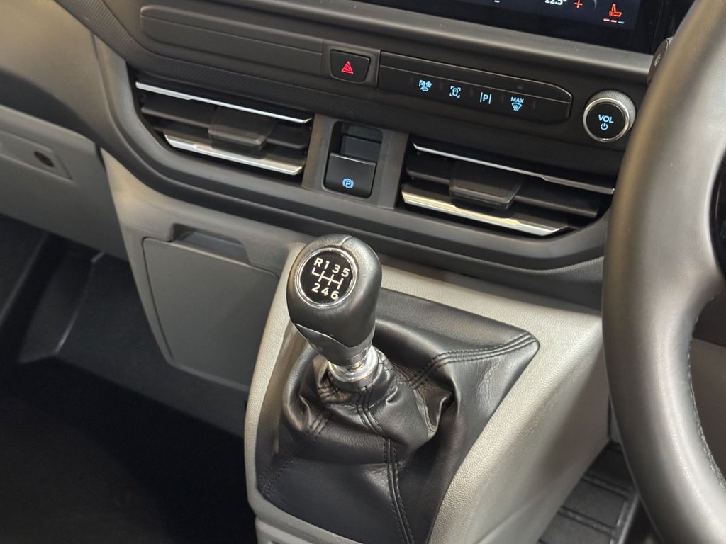 Used Ford Transit Custom 2024 for sale - 75654618: Photo 43