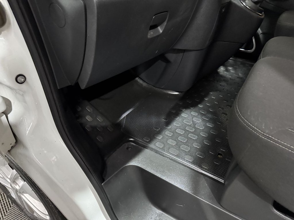 Used Vauxhall Vivaro 2016 for sale - 77133087: Photo 29