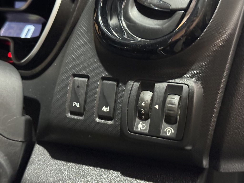 Used Vauxhall Vivaro 2016 for sale - 77133087: Photo 32