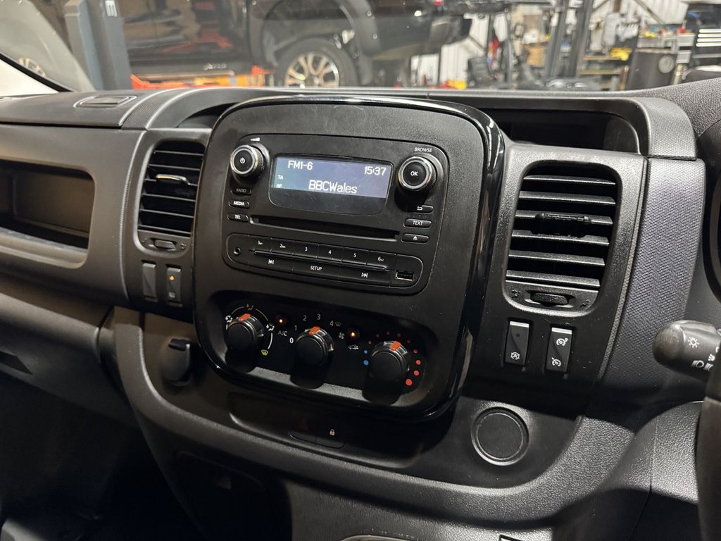 Used Vauxhall Vivaro 2016 for sale - 77133087: Photo 38