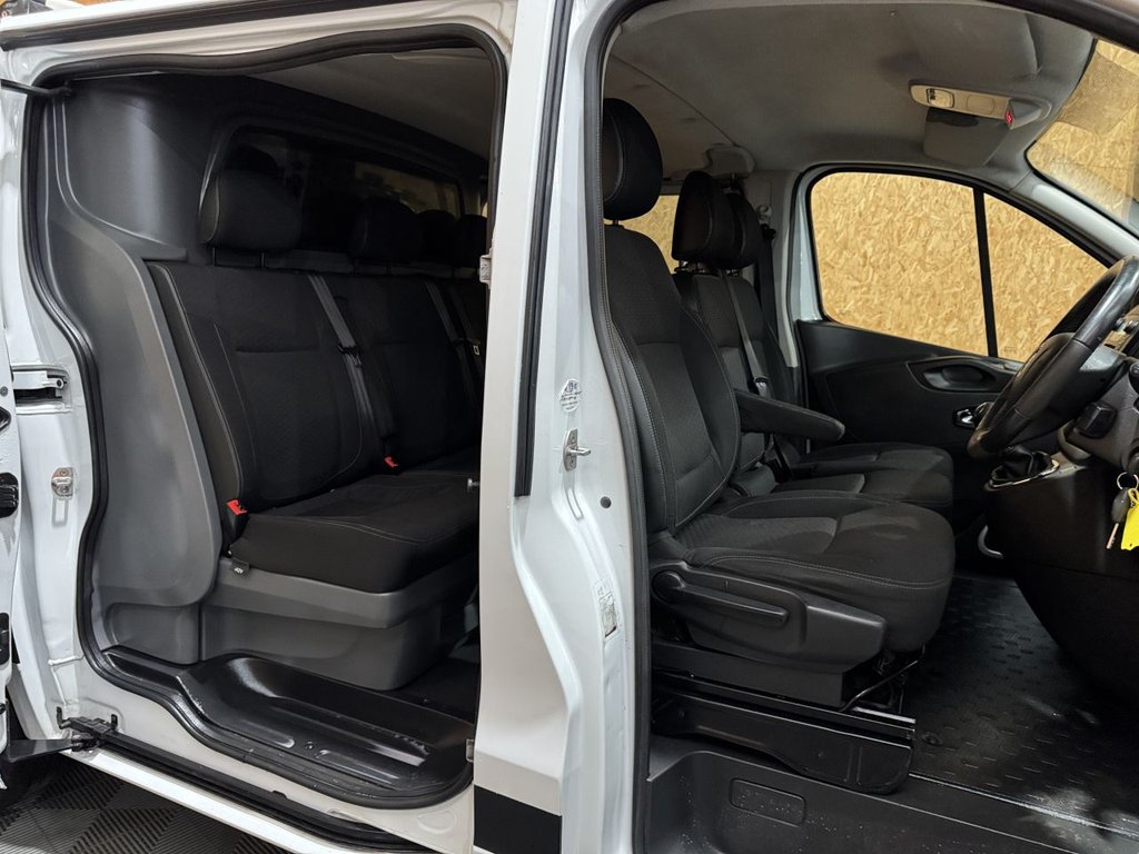 Used Vauxhall Vivaro 2016 for sale - 77133087: Photo 4