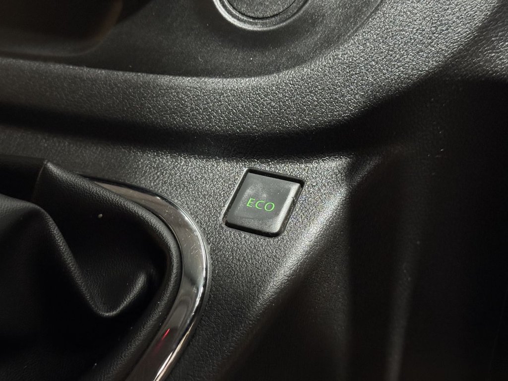 Used Vauxhall Vivaro 2016 for sale - 77133087: Photo 42