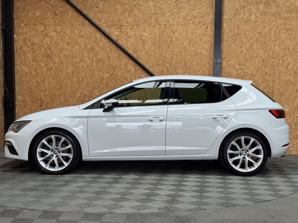 Used SEAT Leon 2019 for sale - 76528745: Photo 2
