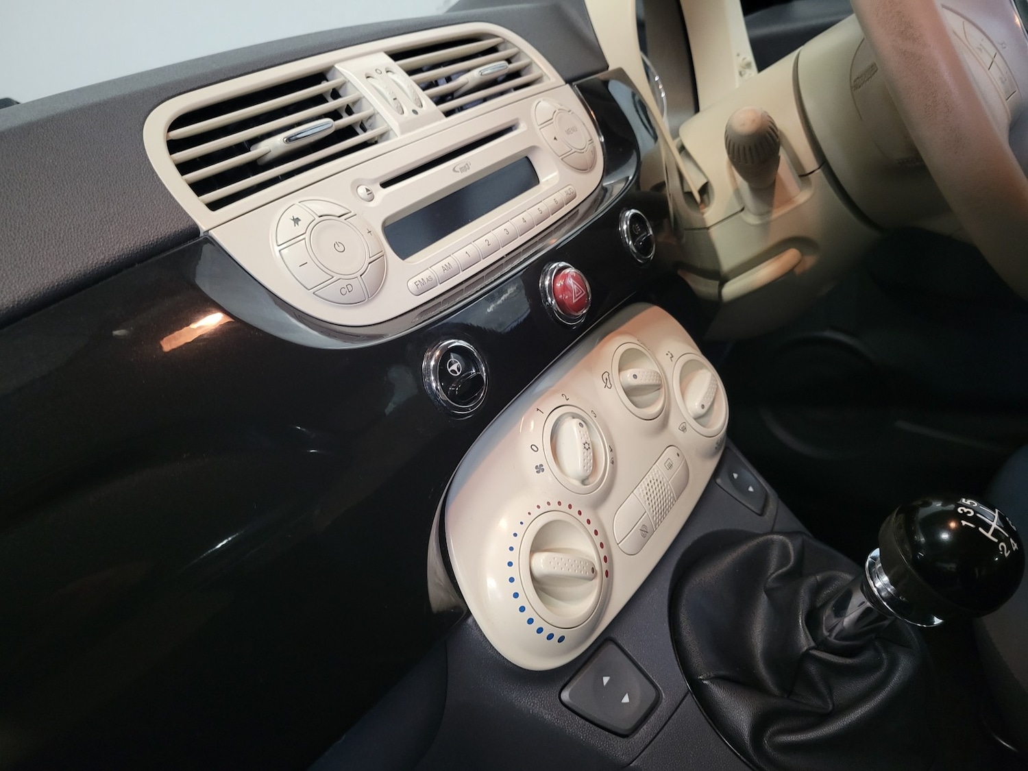 Used Fiat 500 2010 for sale - 77001546: Photo 52