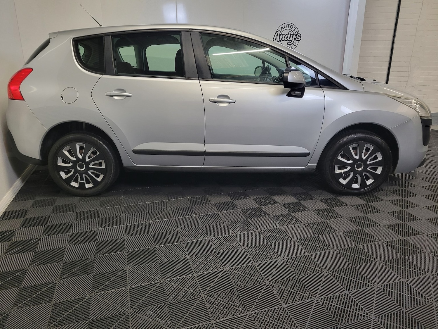 Used Peugeot 3008 2011 for sale - 77154390: Photo 12