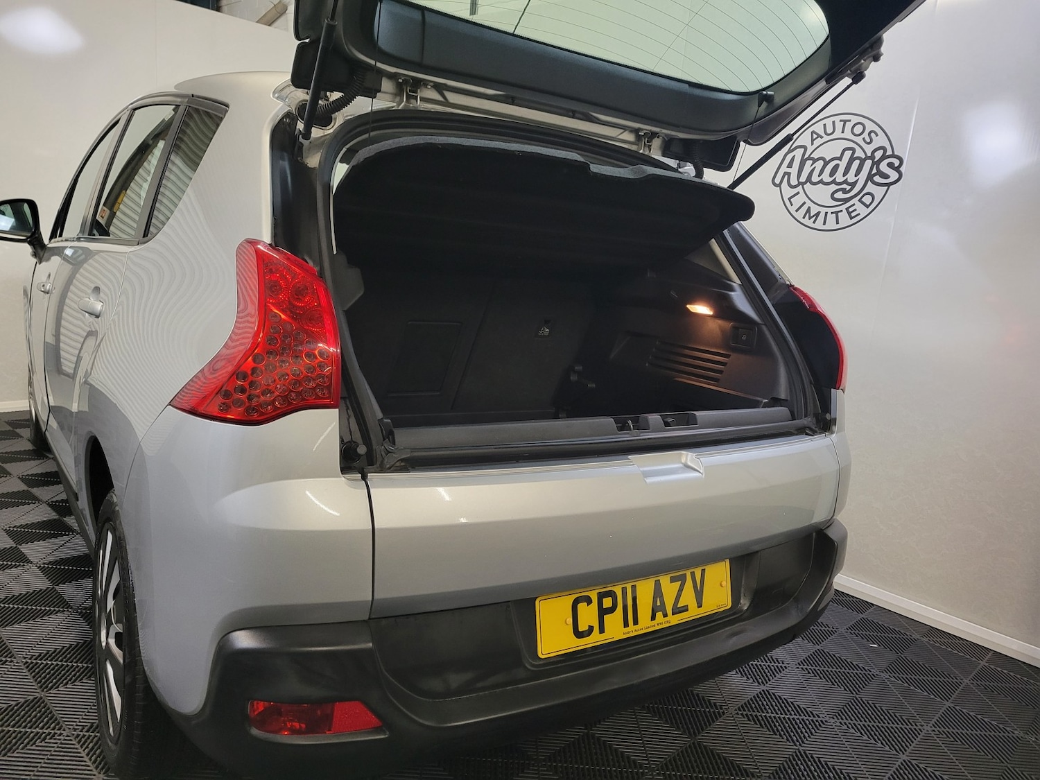 Used Peugeot 3008 2011 for sale - 77154390: Photo 30