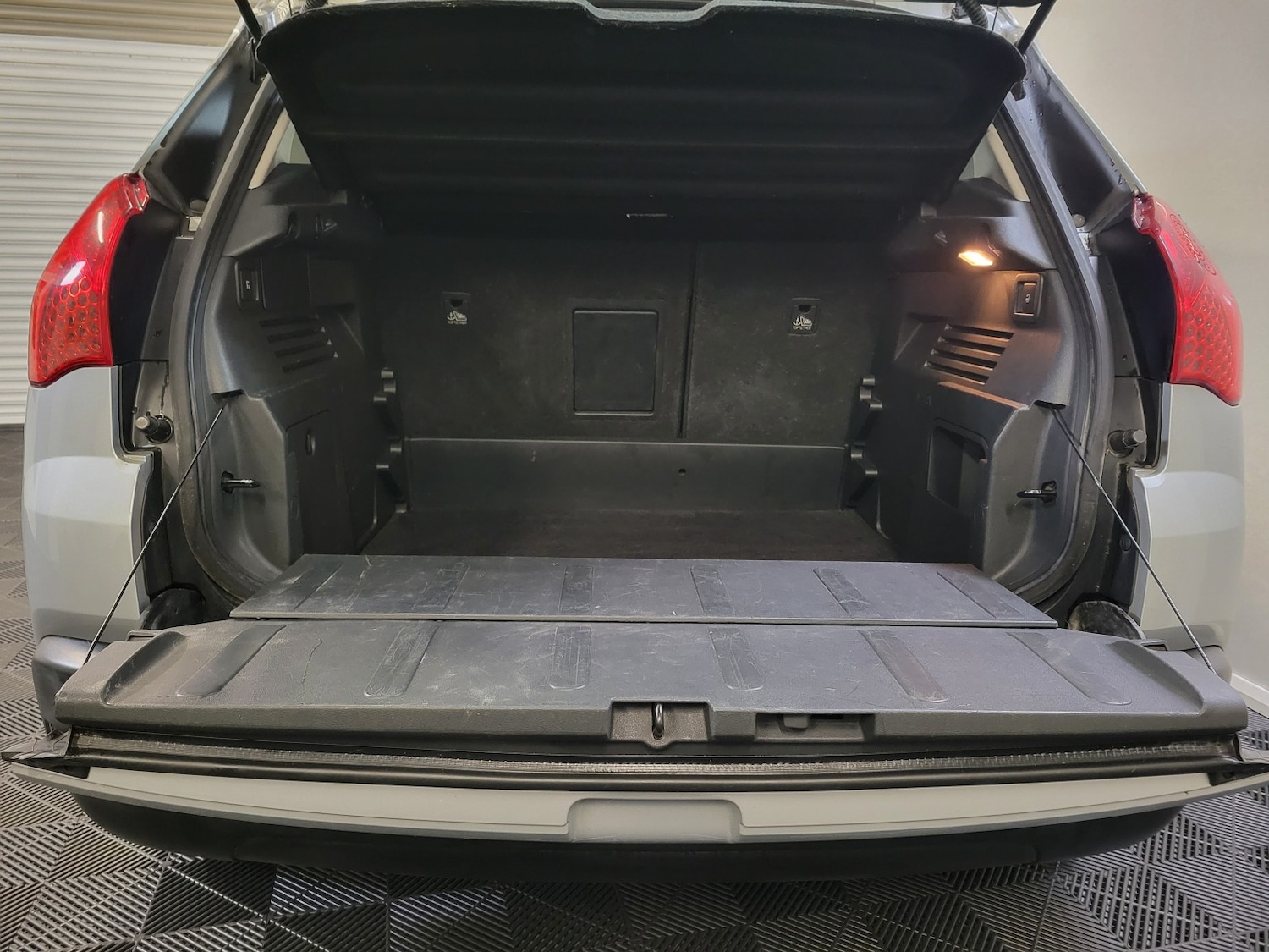 Used Peugeot 3008 2011 for sale - 77154390: Photo 32