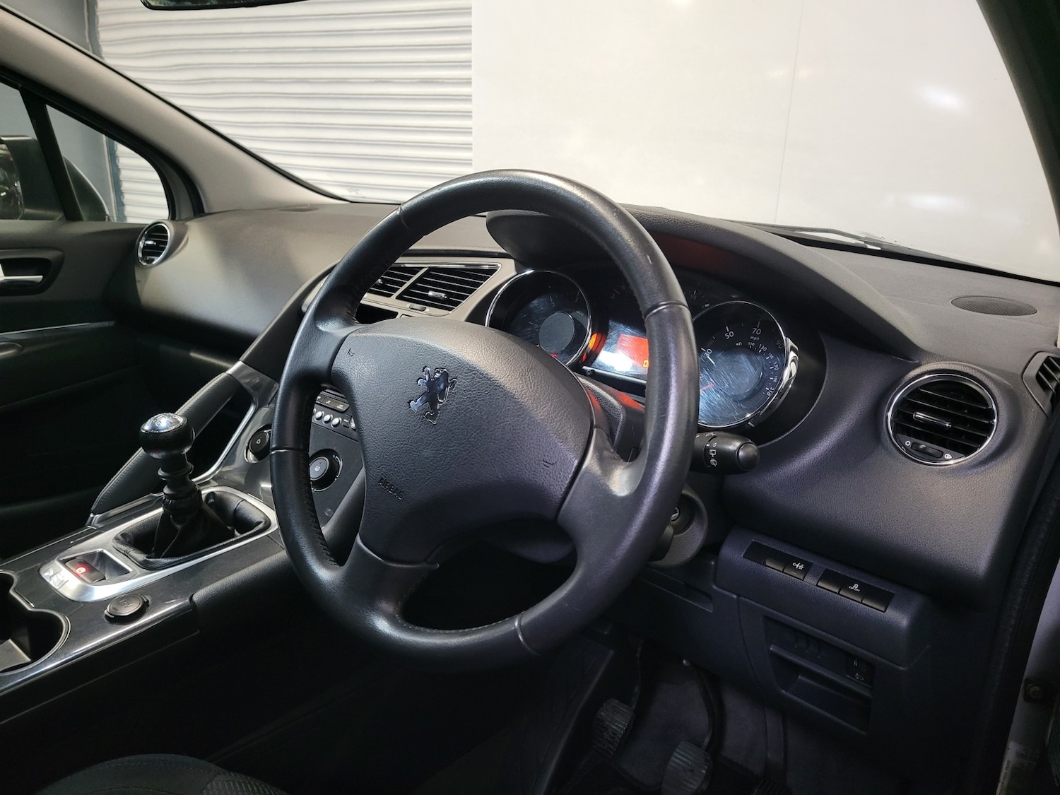 Used Peugeot 3008 2011 for sale - 77154390: Photo 38