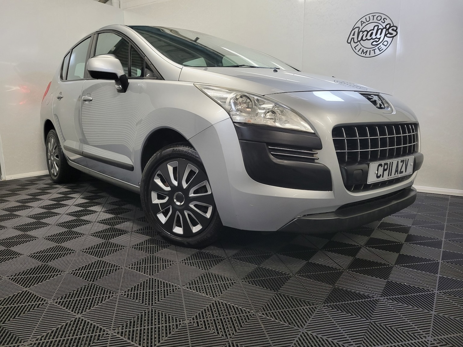 Used Peugeot 3008 2011 for sale - 77154390: Photo 4