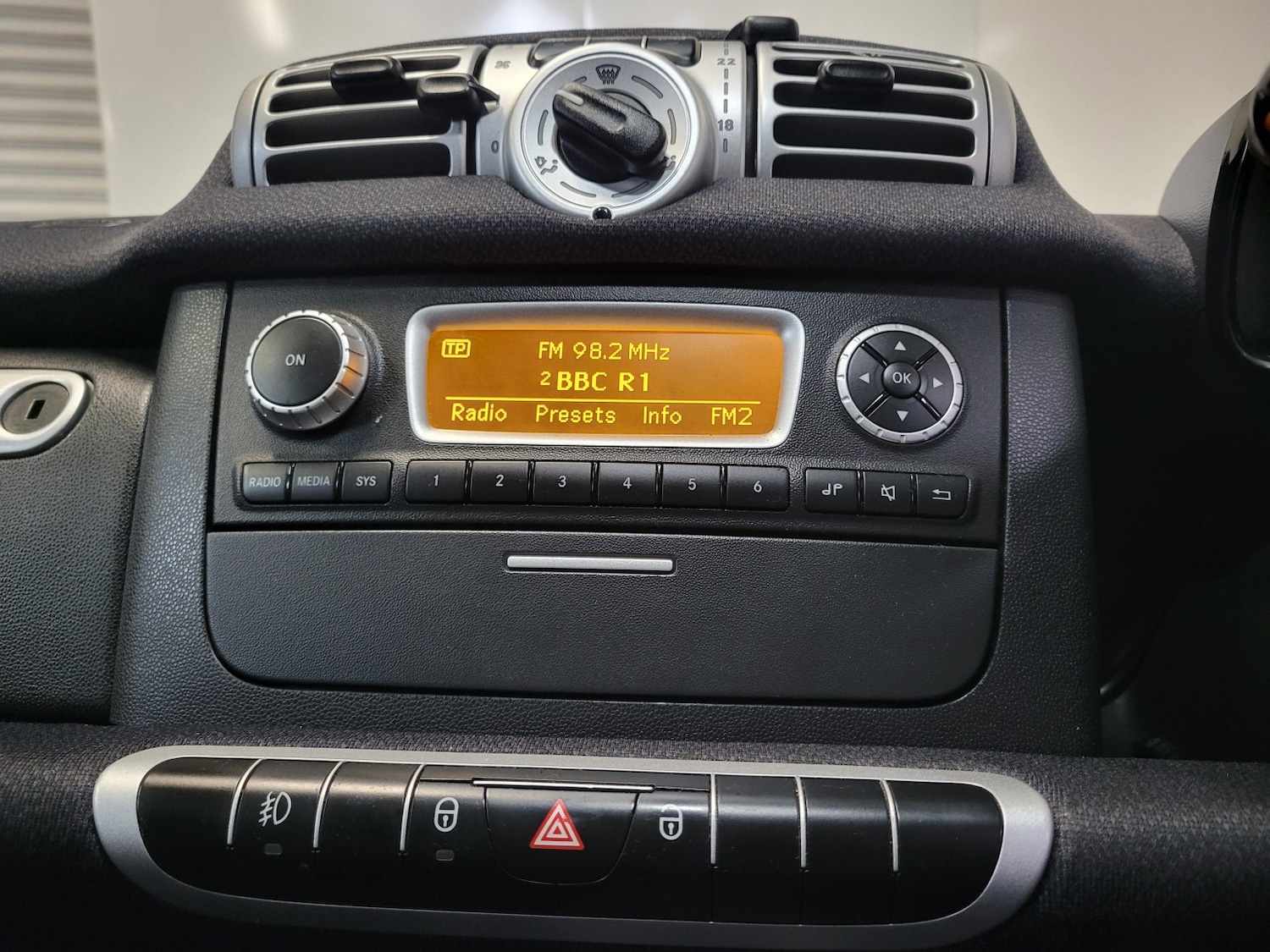 Used smart fortwo 2011 for sale - 77483696: Photo 51