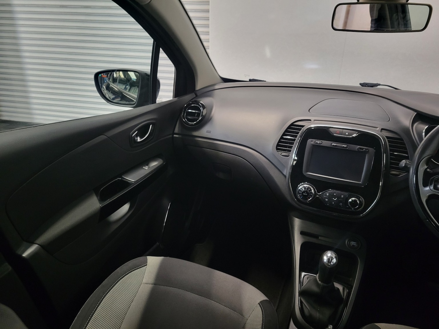 Used Renault Captur 2014 for sale - 77792897: Photo 36