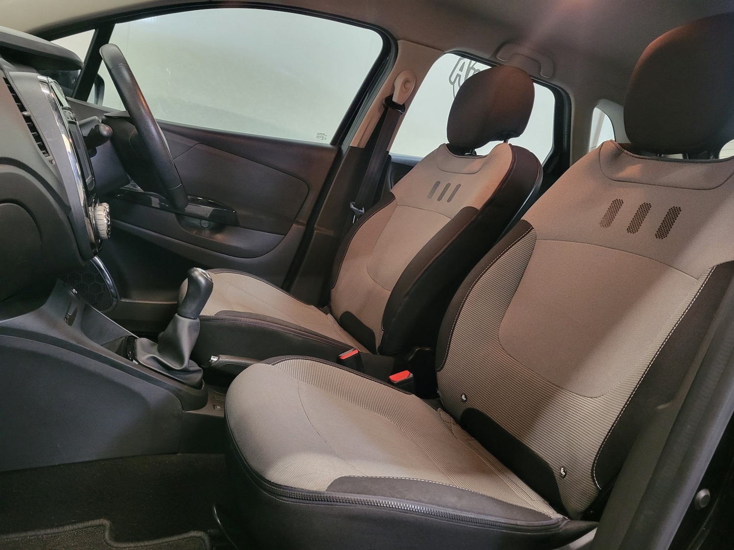 Used Renault Captur 2014 for sale - 77792897: Photo 39